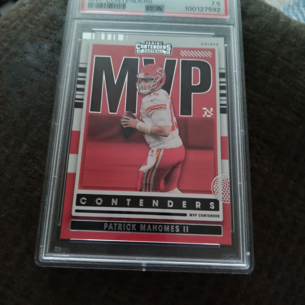 Patrick Mahomes MVP Contenders Card PSA GRADED 7.5